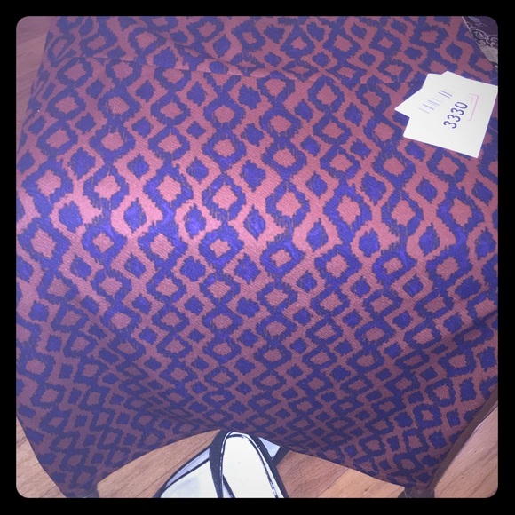 LulaRoe #Cassie Pencil Skirt #NWT - Picture 1 of 2